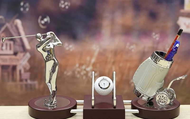 Cách bảo quản Banh Golf màu xanh xi mạ