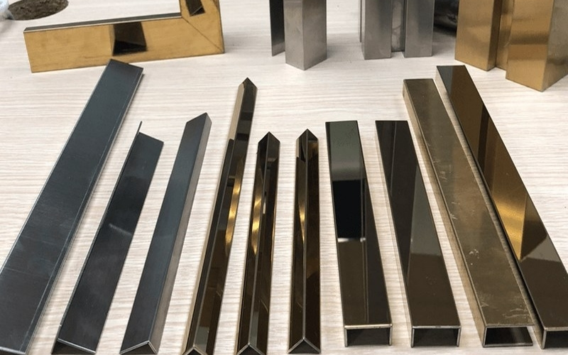 Đặc điểm của gia công nẹp inox kính cường lực