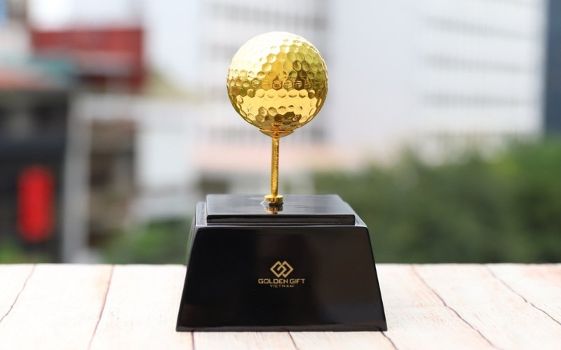 Ứng dụng của Banh Golf trang trí mạ vàng xi mạ