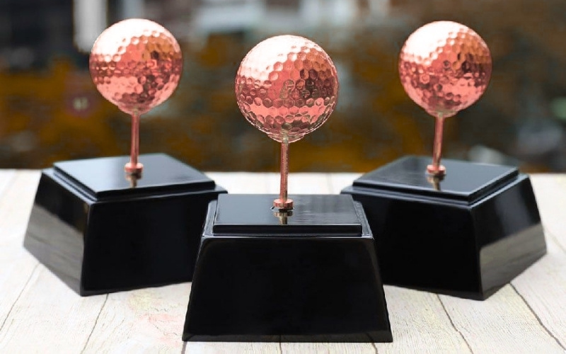 Ứng dụng của Banh Golf màu đỏ