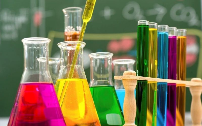 Chất chỉ thị là các hợp chất hóa học đặc biệt có khả năng phản ứng với môi trường xung quanh