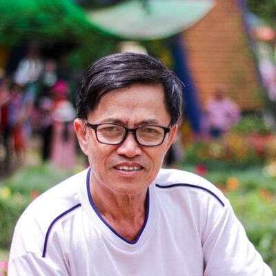 Anh Hùng Chủ Garage Xe Máy